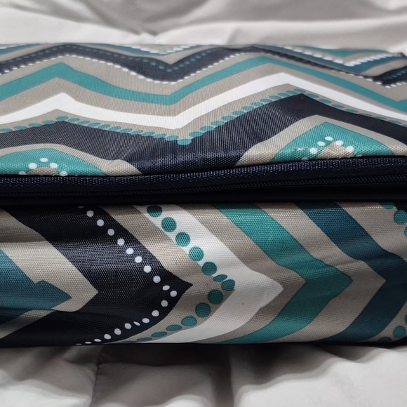 Thirty One Navy & Teal Dotty Chevron Patterned Hanging Travel Bag EUC - Picture 7 of 9